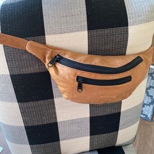 Brown leather waist adjustable purse LL bean